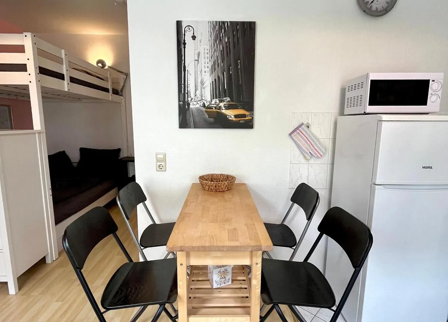 Ruhige Wohnung Beim Dresdner Panometer Mit Gratis Parkplatz Dresden 0*,  Germany